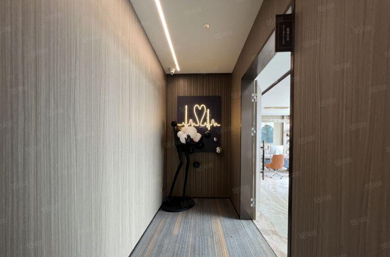 横岗地铁口一楼厂房1000平方仓库出租带卸货平台精装修办公室