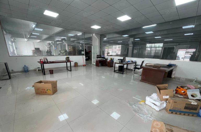 平湖富民工业区原房东1000至2000平方带装修厂房仓库出租