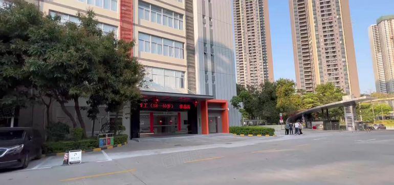 坂田布吉红本厂房全新园区新出3000平米带3台货梯低价出租