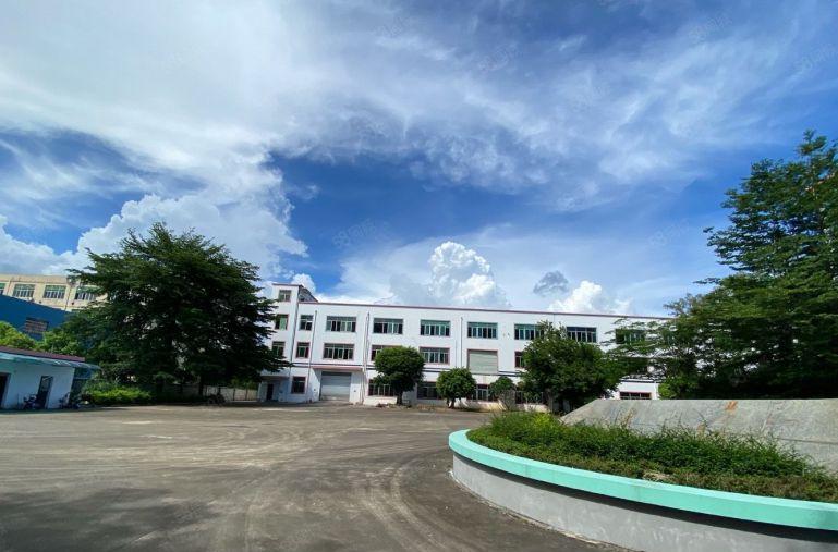 龙岗宝龙地铁口独门独院红本面积16500平精装修办公厂房出租