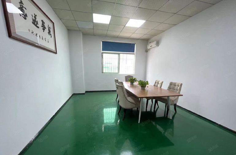 龙岗中心城新出400平米带装修二楼厂房出租有办公室有仓库