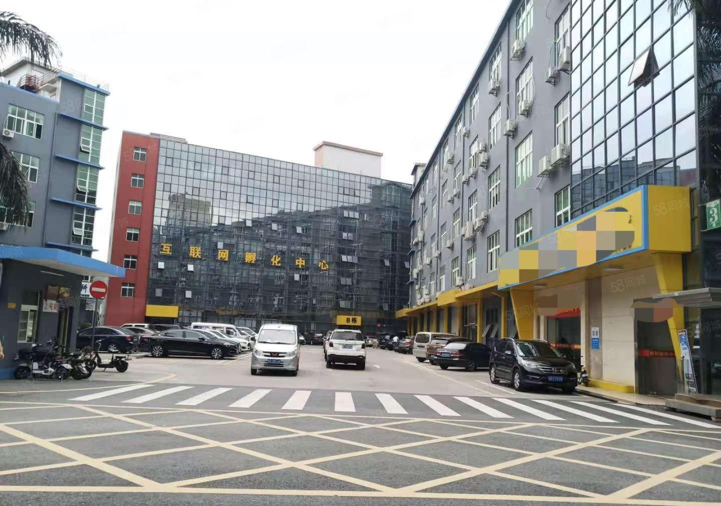 坂田工业区新空出楼上500平方带精装修办公室前台厂房出租