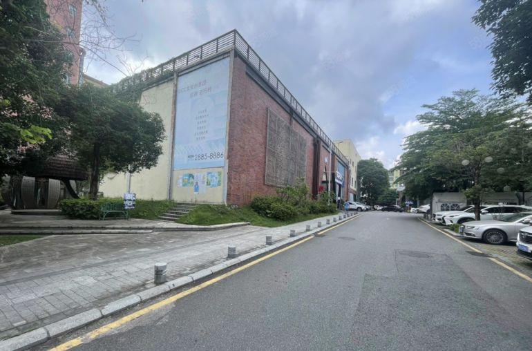 平湖华南城文化产业园二楼1000平带装修厂房办公室仓库出租