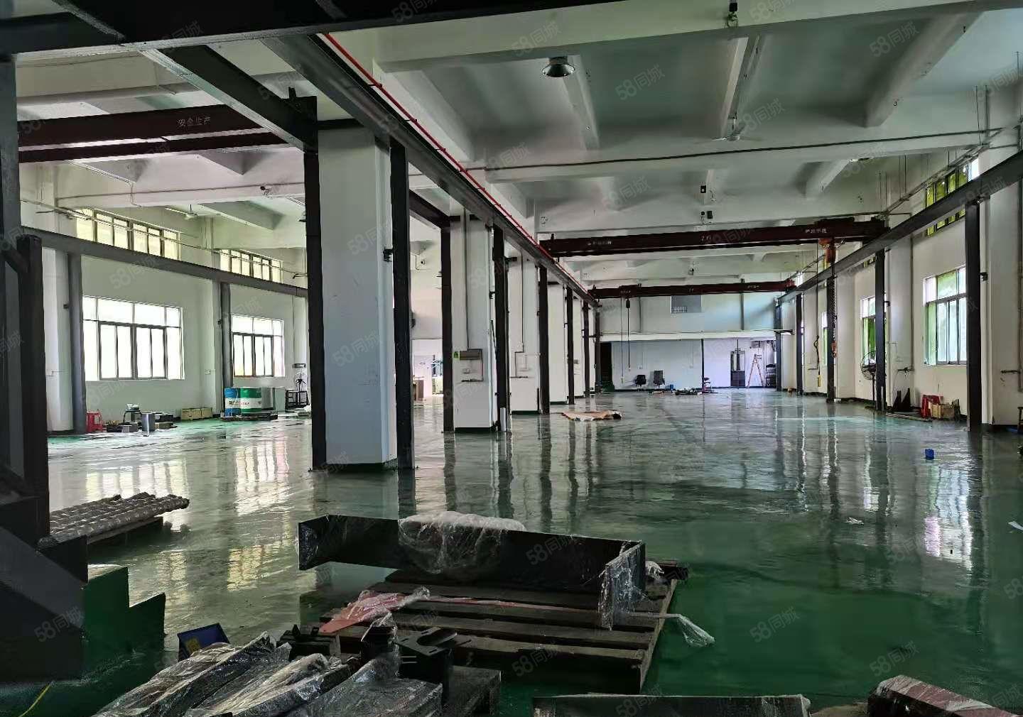 平湖富民原房东一楼1000平方带行车厂房出租