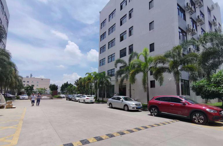 低价坪地原房东精装修5000平独院仓库厂房出租100平起分租