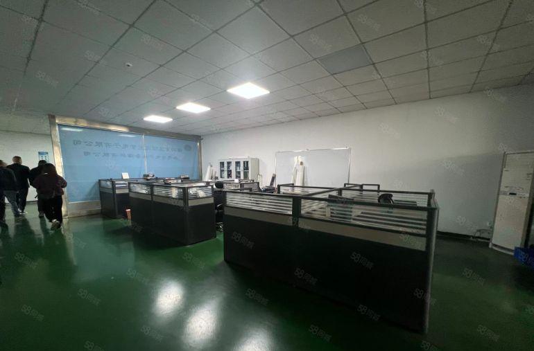 横岗坳背地铁口1000平精装修办公仓库厂房低价出租大小可分租