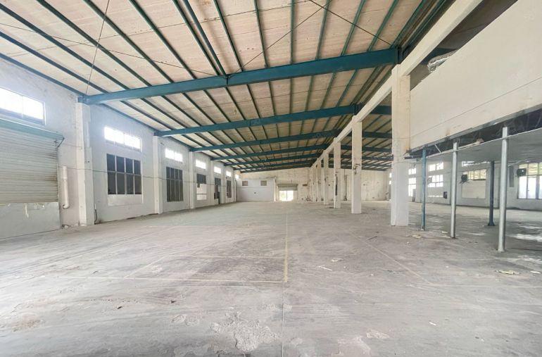 龙岗坪地六联5000平独院钢构厂房出租，可分租