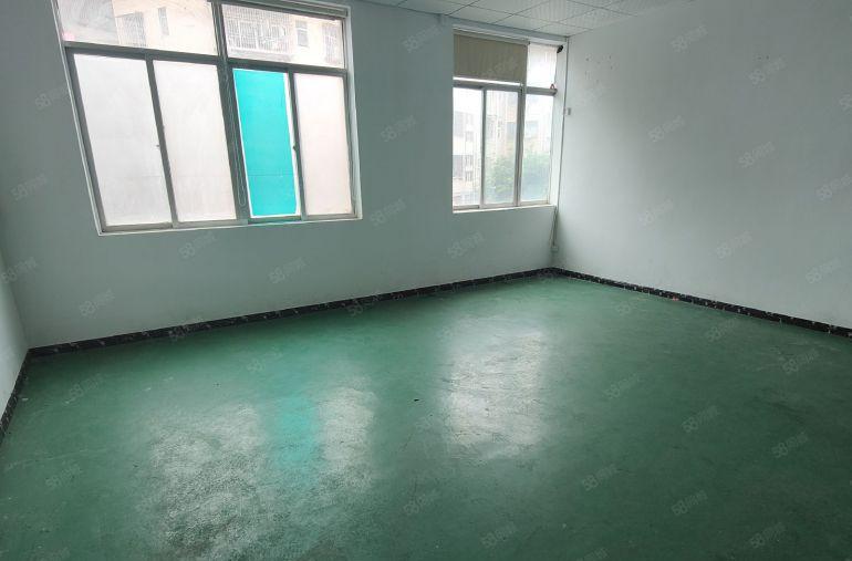 300平起租丨坪地平西新出2000平带精装修厂房仓库低价出租