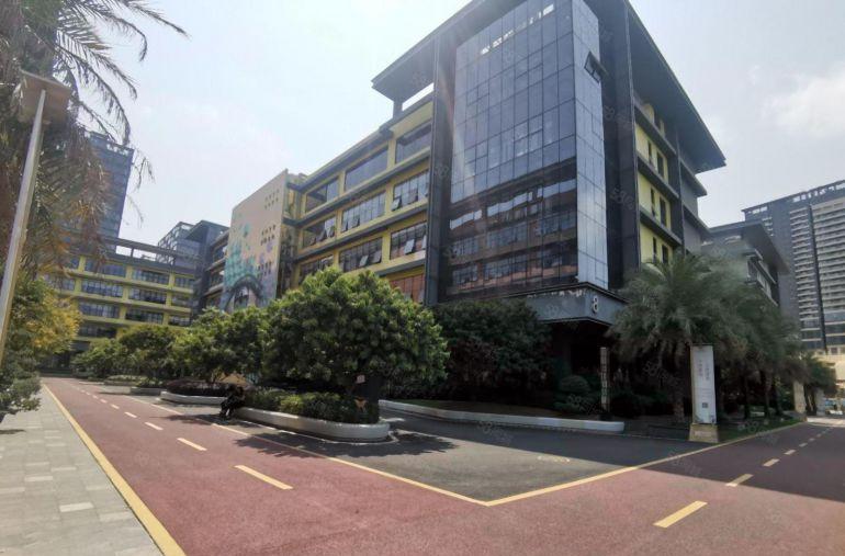 龙岗地铁口工业区独门独院8000平厂房出租200平起租