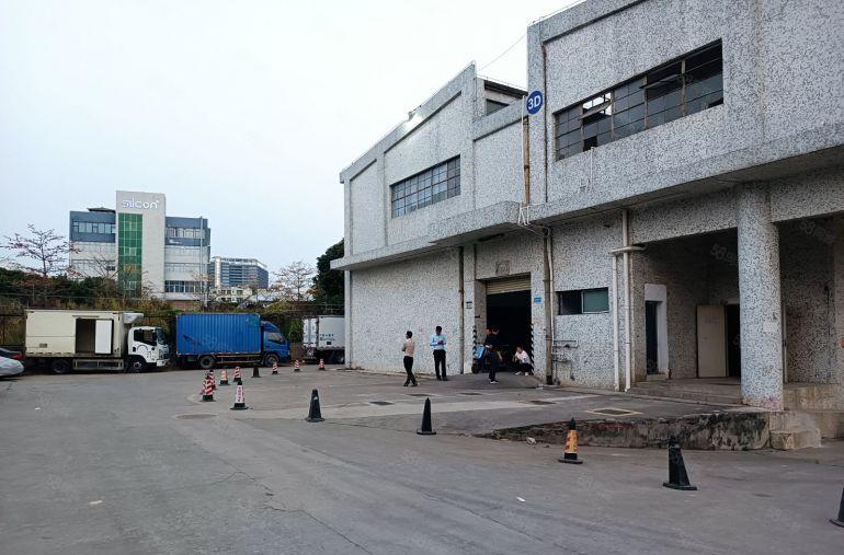 平湖高速出口良安田原房东1200平精装修厂房仓库出租现成冻库