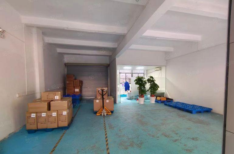 坂田北工业园，新出一楼220平带装修水电齐全拎包入住