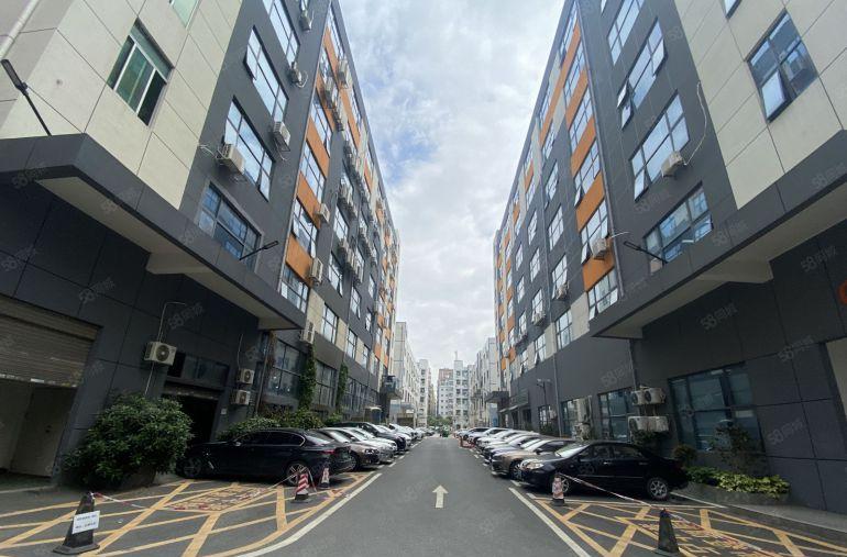 龙岗南联大型工业区空出300平精装修办公室仓库厂房低价出租