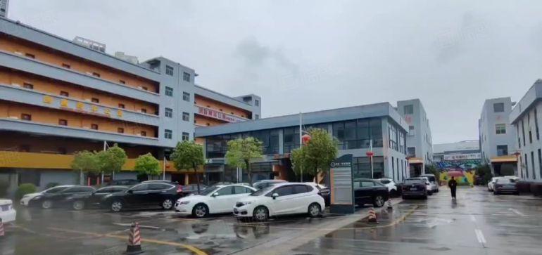 精装修龙岗龙东工业园新出1500平厂房仓库出租可分租交通便利