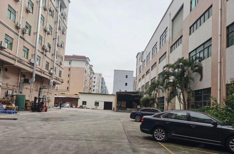 出租，龙岗横岗地铁站厂房办公仓库300平起租，原房东出租