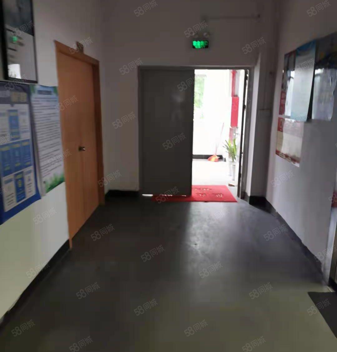 龙岗龙东小独院厂房一楼500平仓库出租空地大价格低可办环评