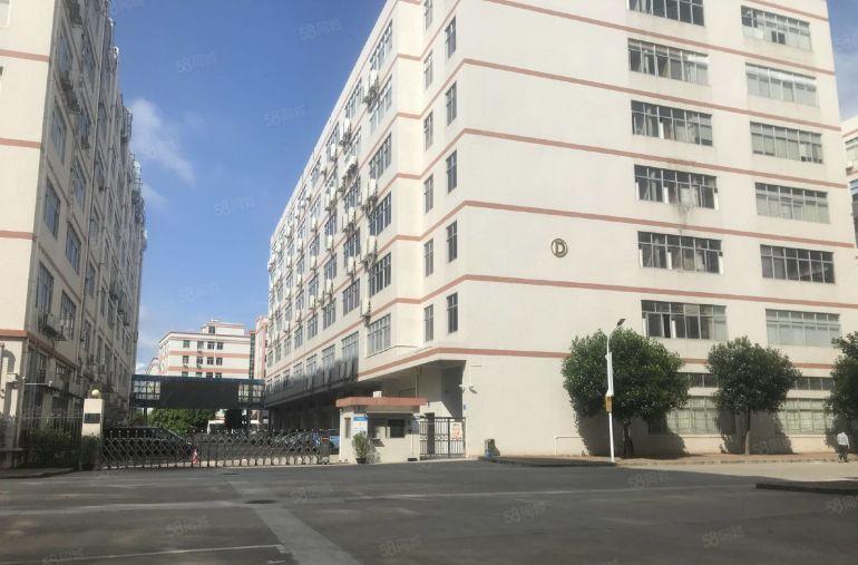 平湖华南城地铁口电商产业园1500平厂房出租！带装修办公仓库