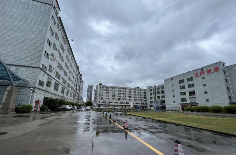 合同15年深圳龙岗原房东实际面积140000平出租整栋起分租