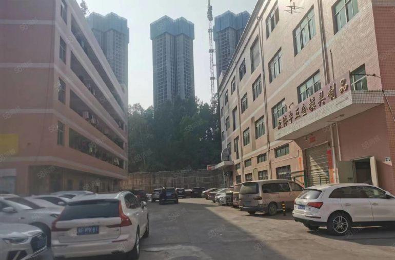 龙岗南联精装修500平米办公室厂房仓库出租有很大空地