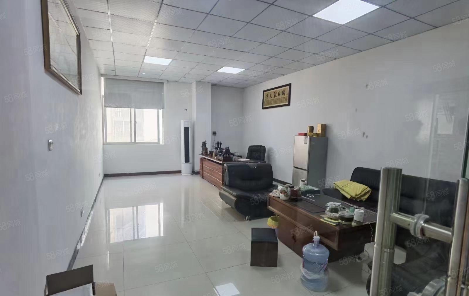 出租！龙岗宝龙工业区2万平方厂房出租500平分租一楼仓库有红