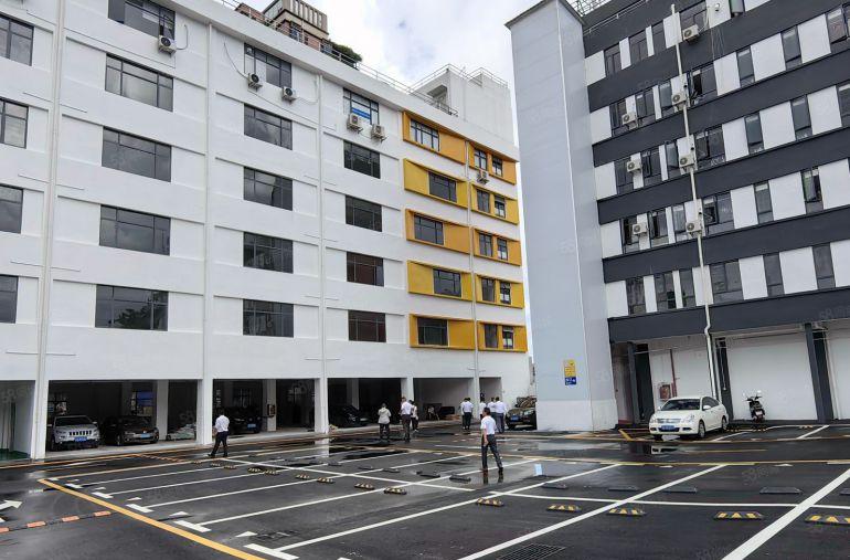 特价19块9元坂田红本厂房出租出租500平方可分租三面采光。