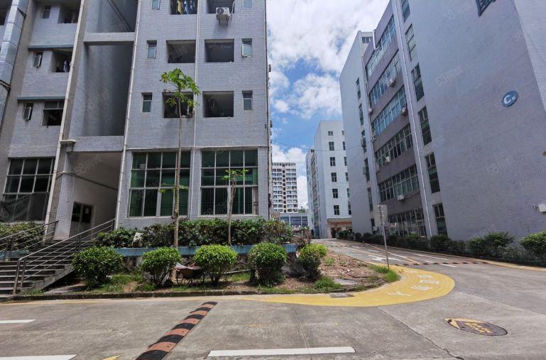 龙岗中心城地铁口厂房出租仓库出租3000平方带精装修，可分租