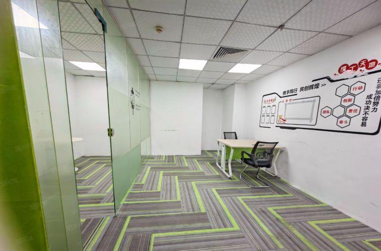 龙岗地铁口电商园100平200平精装一口价2000元！