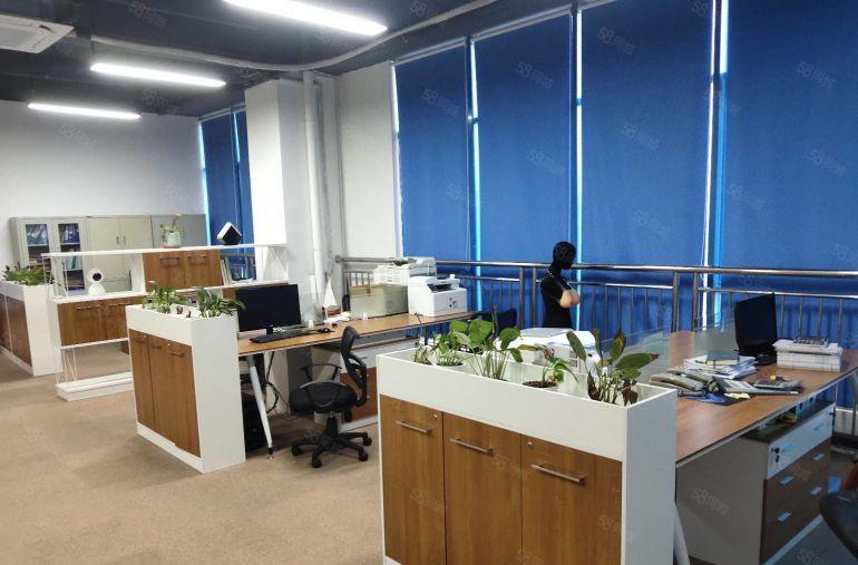 龙岗坂田地铁口电商园新出楼上1100平精装修办公室出租可分租