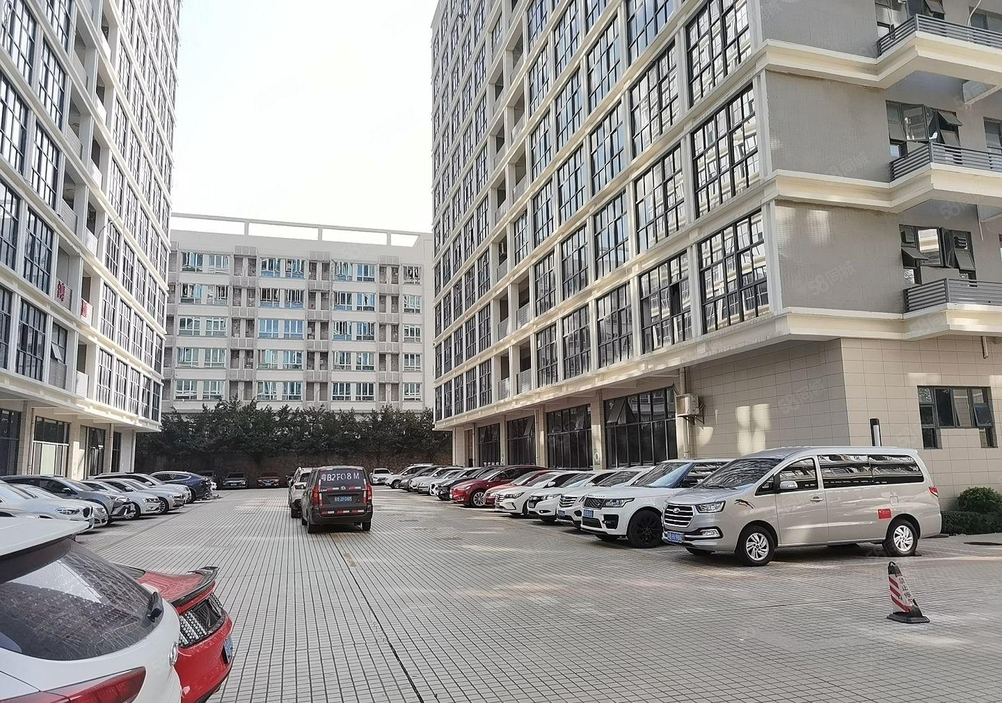 1000起租宝龙全新红本26000平可做养老院办公总部研发