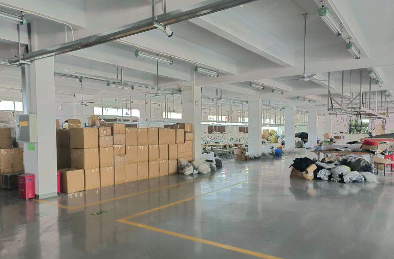 平湖新出带装修二楼1530平厂房仓库出租分租水电齐全交通方便