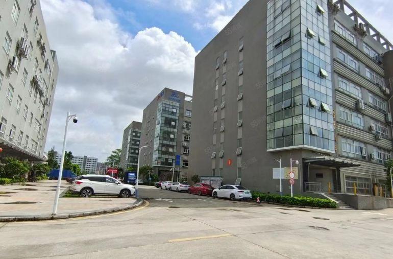 龙岗南联地铁站旁楼上300平方精装修办公室厂房仓库出租