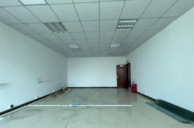 龙岗同乐宝龙个人红本独门独院厂房仓库分租现成办公室空地大