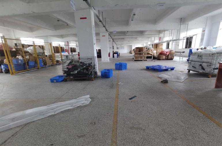 龙岗中心城独院厂房仓库100平起办公出租原房东分租高速路口