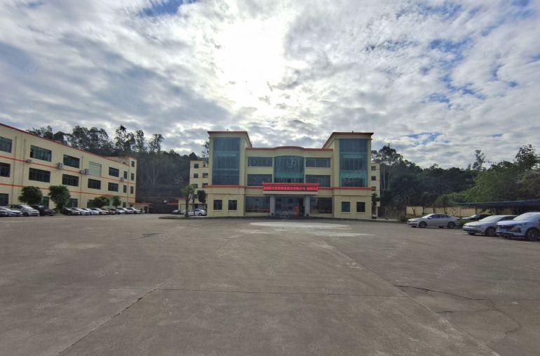 特价龙岗原房东科技园独院楼上2000平方带装修厂房仓库出租