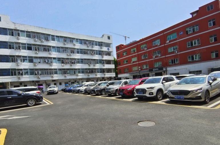 电商贸易龙岗爱联地铁站楼上300平方带装修厂房仓库出租