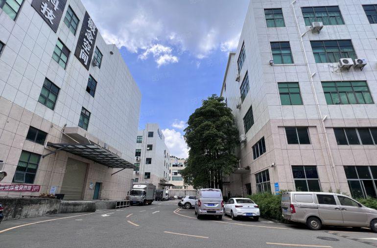 低至13元宝龙同乐地铁口附近科技园500平方精装仓库厂房出租