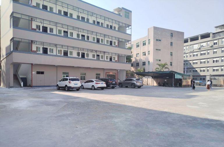 坪地六联原房东3600平独门独院厂房出租 500平起出租