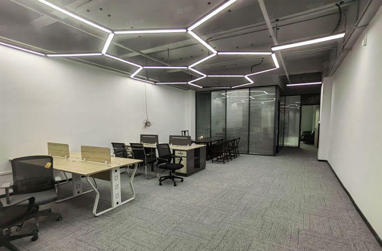 龙岗坂田创业园300平米办公室出租 小50平米起 原房东