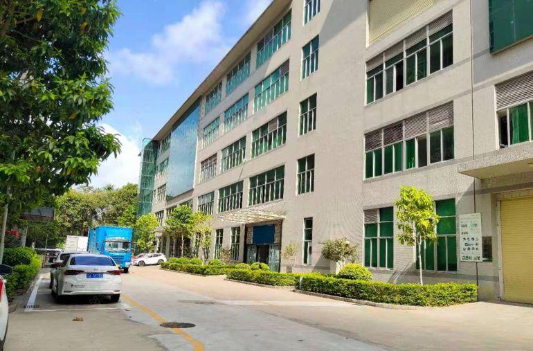 宝龙地铁口原房东科技园新出楼上整层5000平实际面积厂房出租