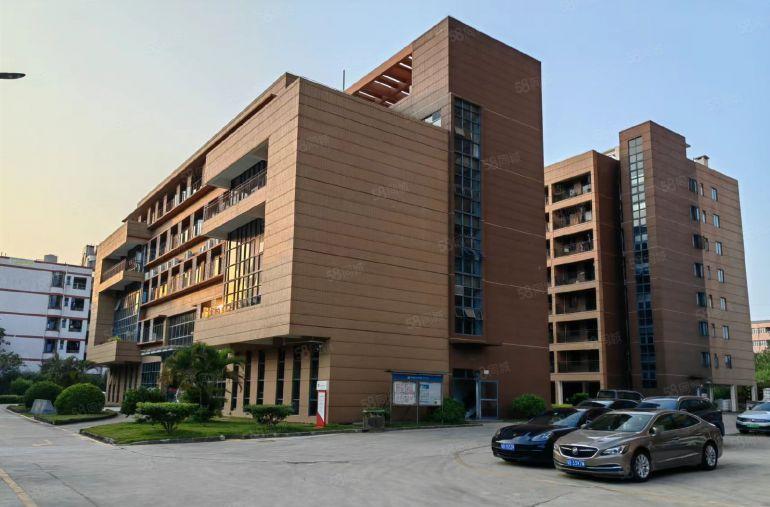 免租期三个月起！主干道旁精装厂房水电齐全实际面积出租价格便宜