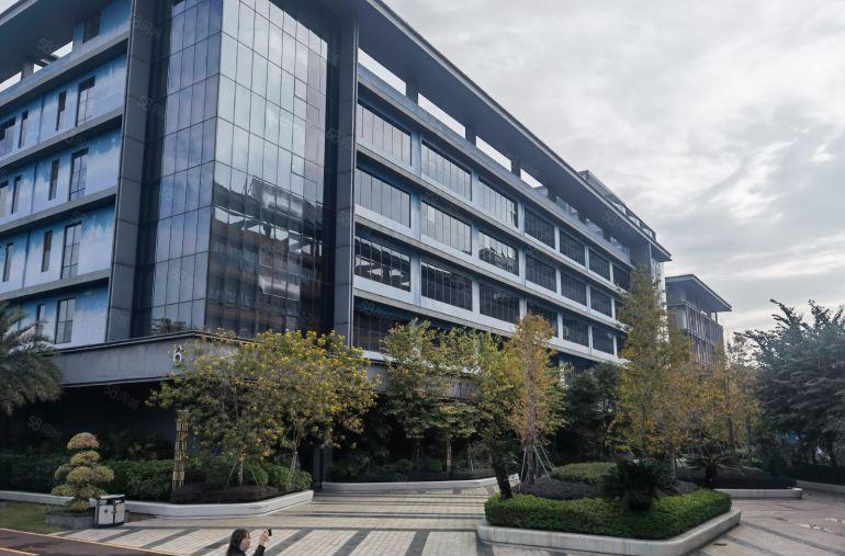 18元起租平湖华南城独院厂房出租45个独院资料在手大小都有