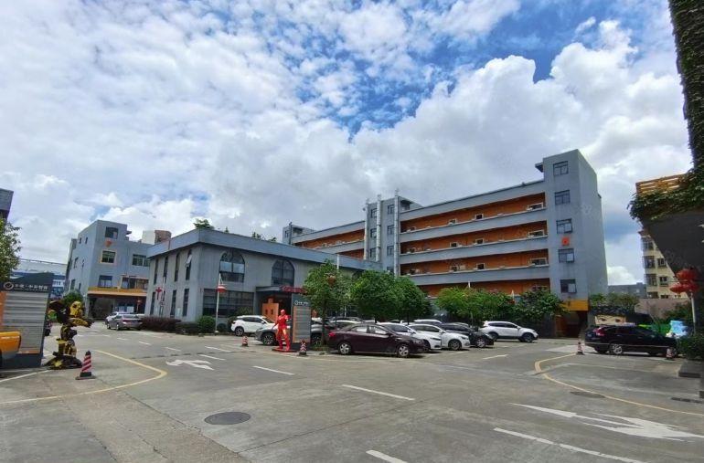 龙岗龙城广场地铁口电商园300方精装修办公室厂房仓库出租