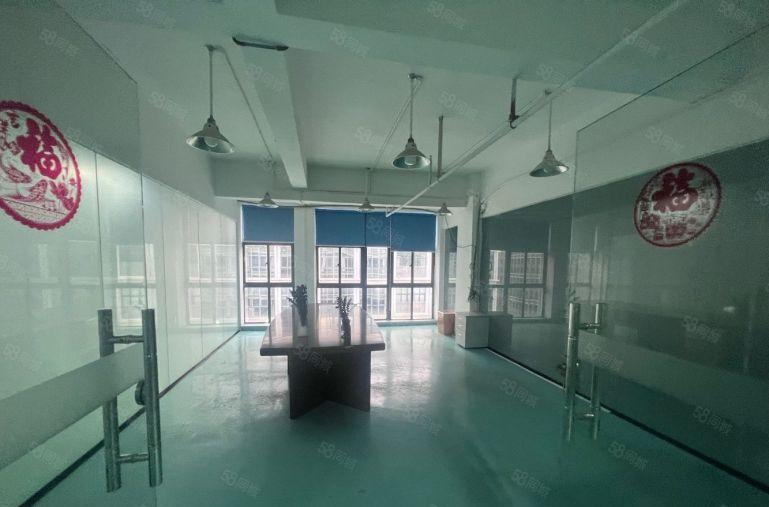 龙岗宝龙工业区新出一楼1000平无尘车间精装修办公室厂房出租