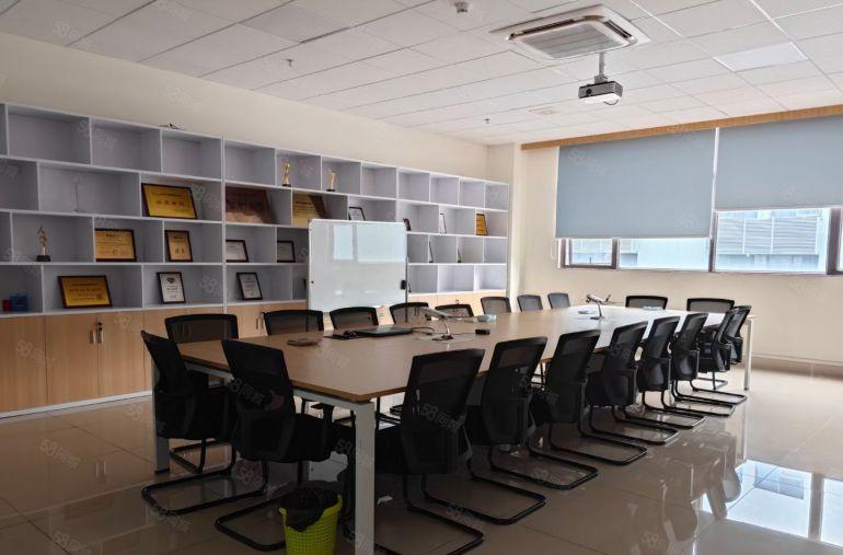 龙岗同乐社区原房东红本5000平厂房出租带装修超高使用