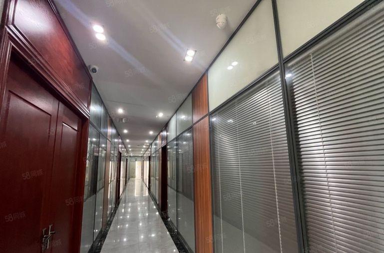 龙岗区横岗地铁口原房东红本独院厂房2万平招租，合同10年起