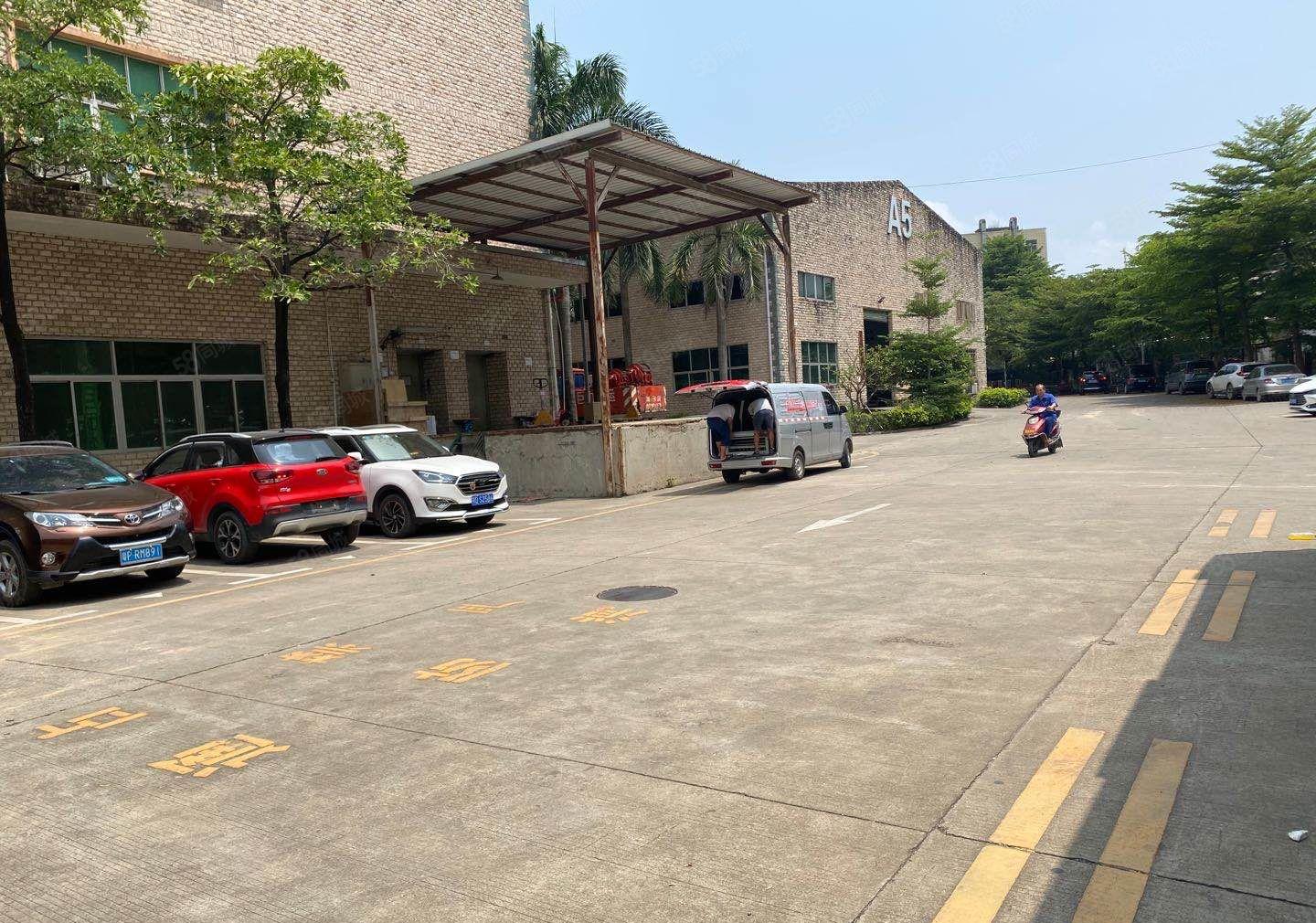 横岗西坑独门独院17200平厂房出租可分成两个独院交通便利