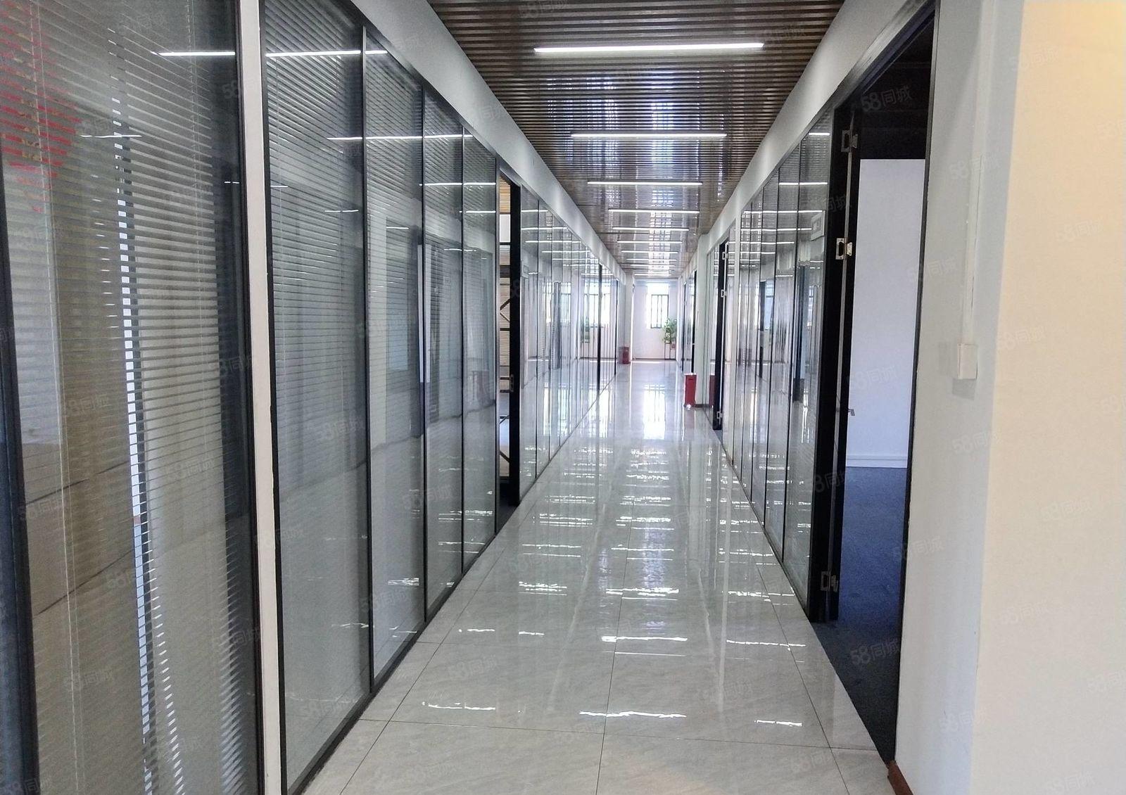 65平起分租深圳地铁3号线大运站附近精装修电商仓库厂房出租