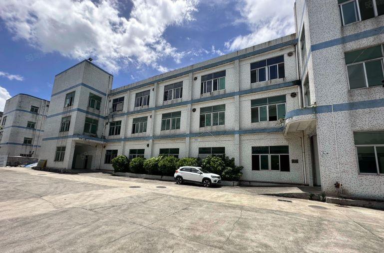 平湖山厦衫坑工业区5700平独院厂房仓库出租可环评一楼厂房