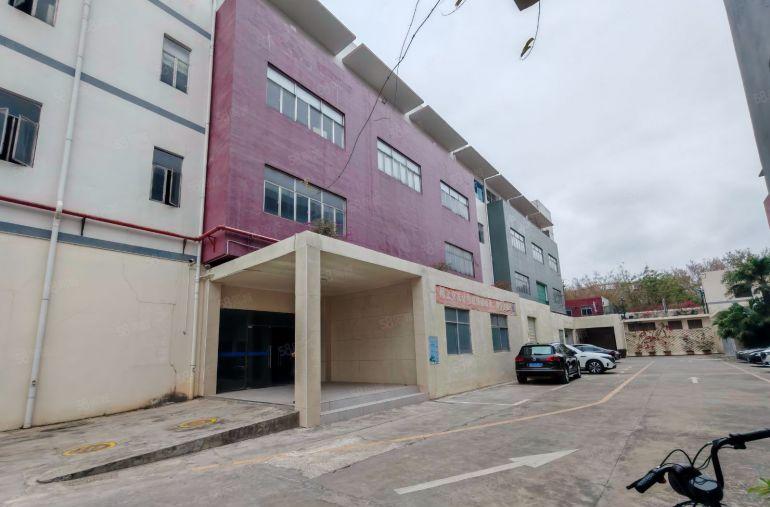 20块！精装1000平坂田地铁口附近花园式厂房出租.可分租