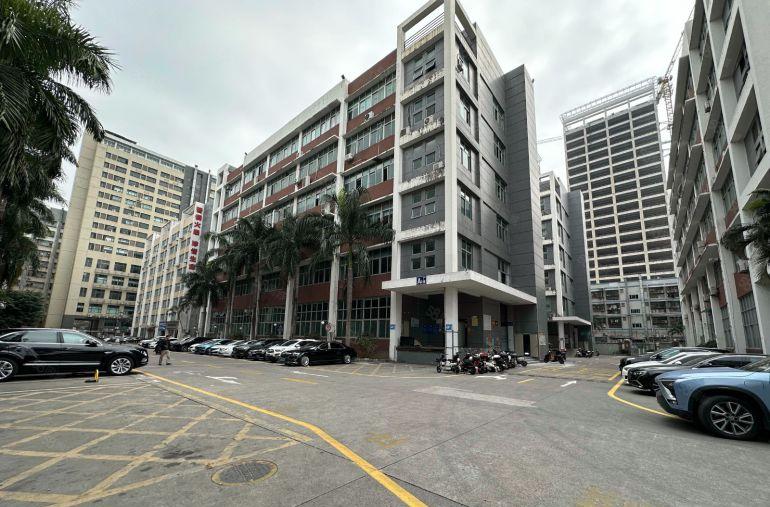 坂田华为地铁站1500平精装修厂房电商办公室仓库出租可分租