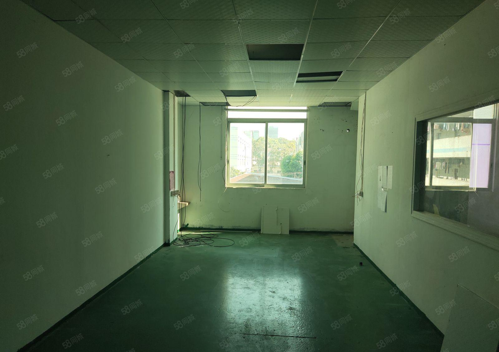 龙岗爱联南联附近精装修厂房出租138平方至440平方都有